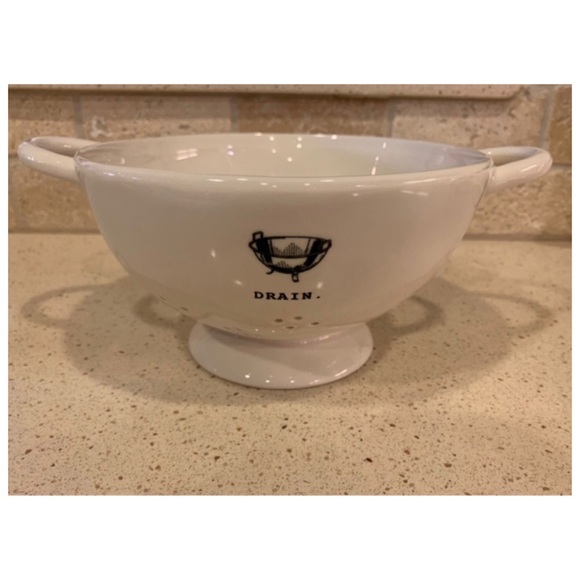 Rae Dunn DRAIN Colander Icon Strainer/Fruit Bowl EEUC - Picture 2 of 3